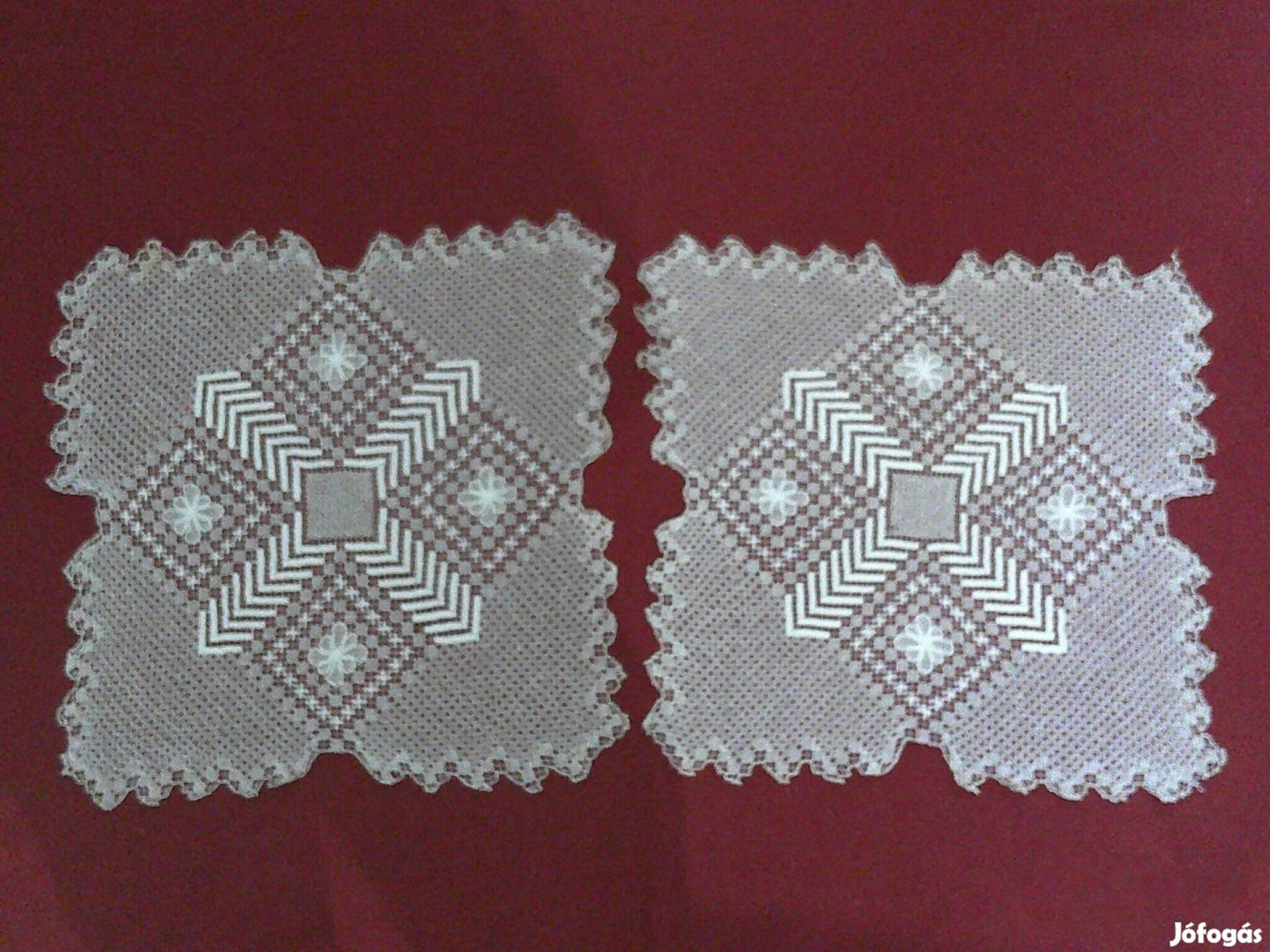 Kézi horgolású necc filé csipke terítő 2 db.