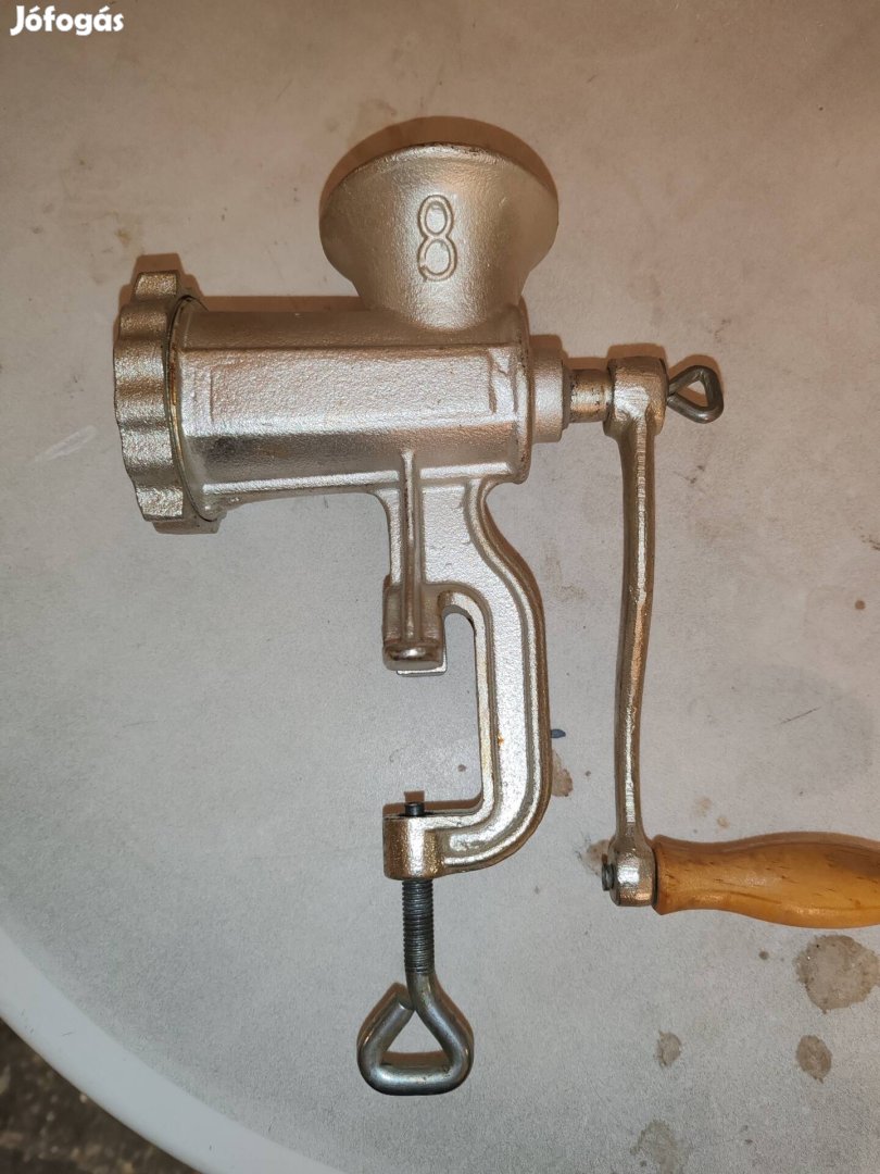 Kézi húsdaráló öntvény