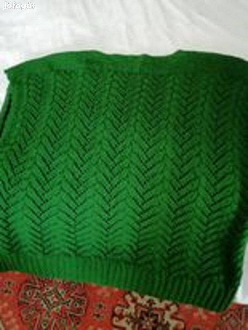 Kézi kötésű női mellény