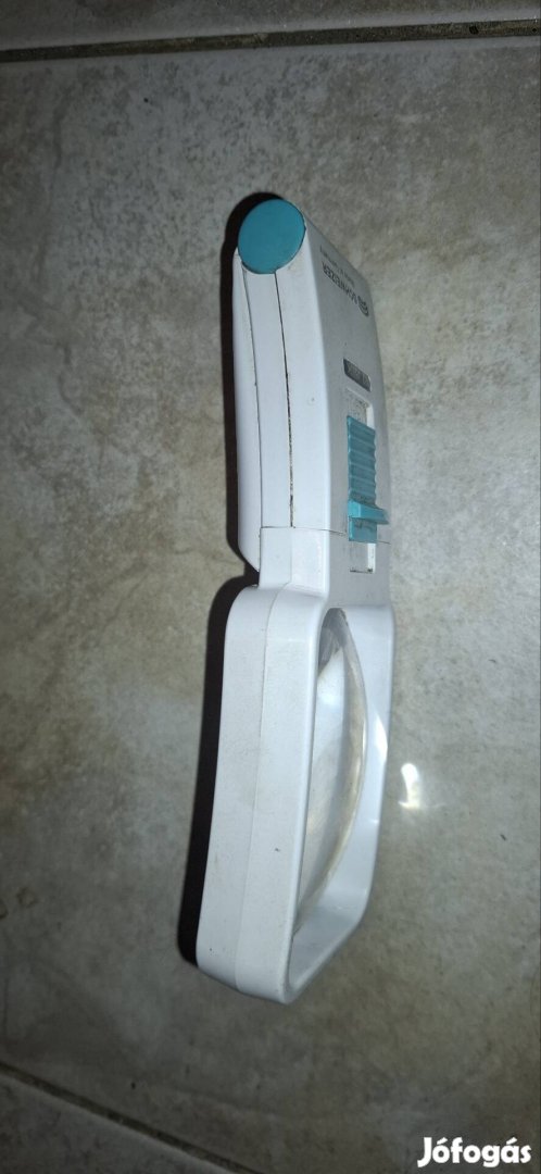 Kézi ledees nagyító 10 D