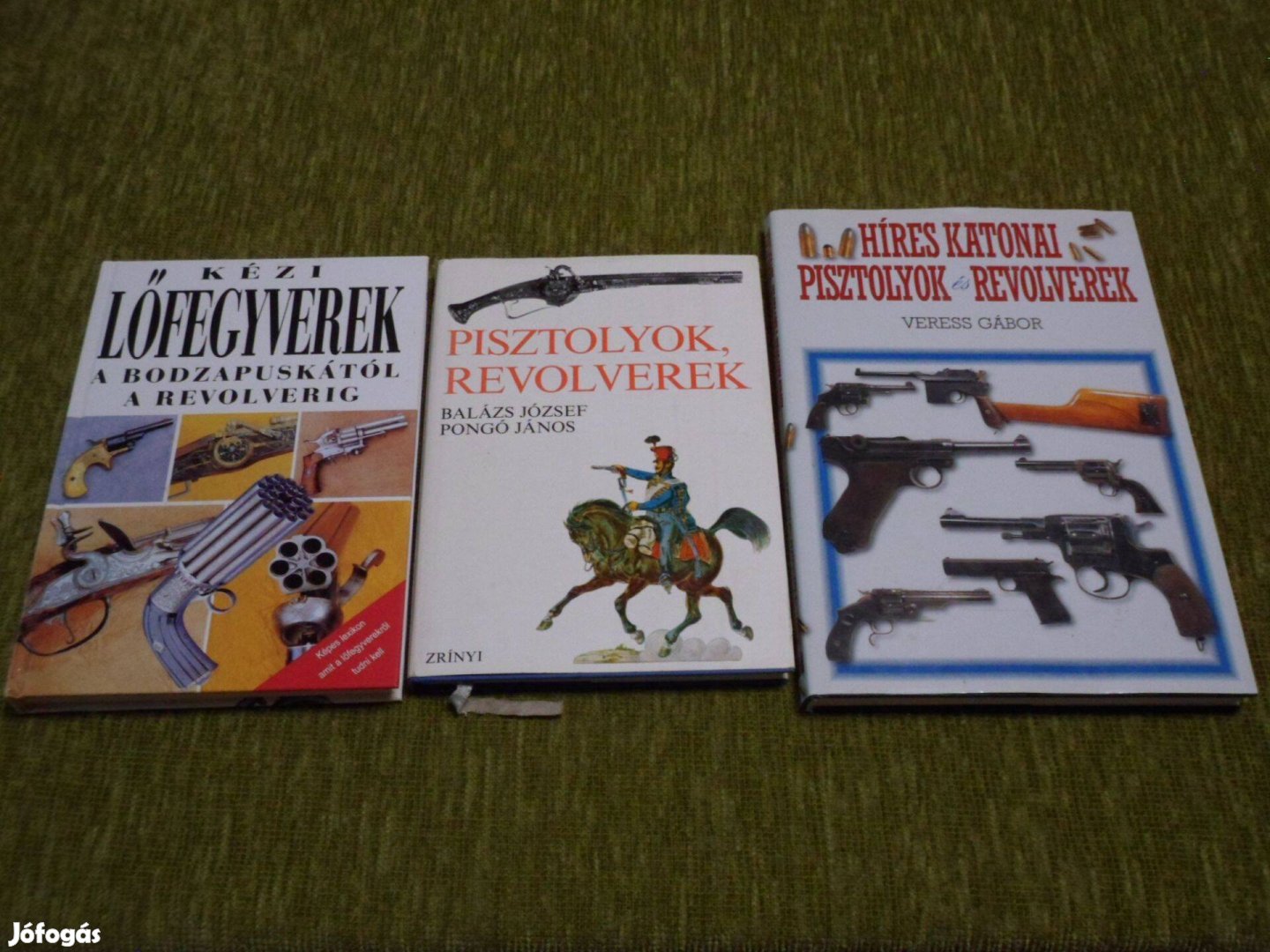 Kézi lőfegyverek, pisztolyok, revolverek könyvcsomag