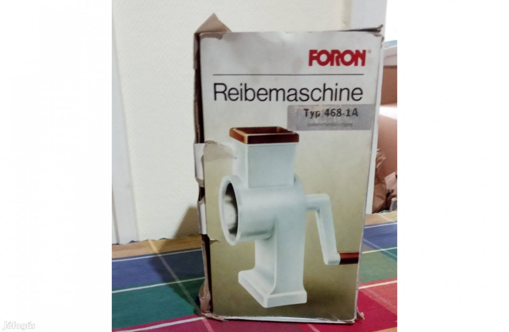 Kézi reszelő, daráló - jól dolgozik:)
