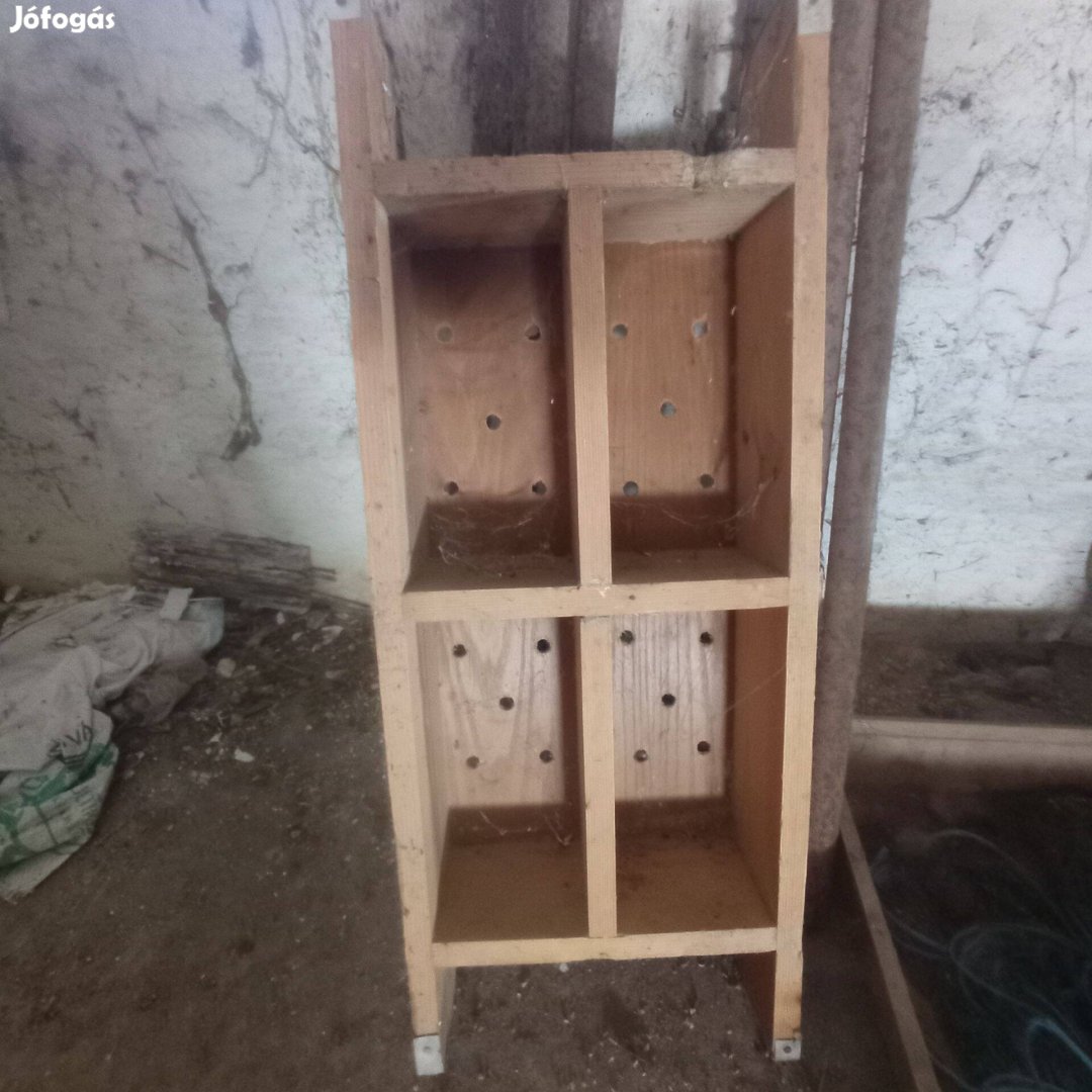 Kézi vályogvetők Kiskunfélegyházán többfajta méretű téglához