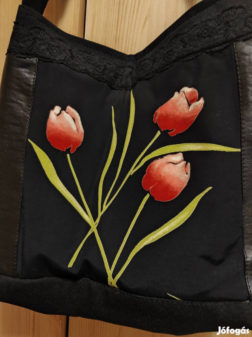 Kézműves egyedi új tulipános válltáska különlegesség