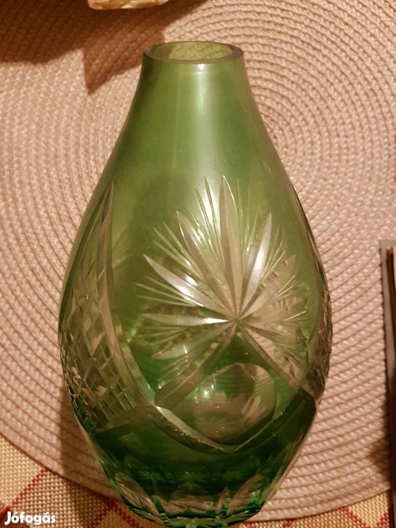 Kézzel csiszolt színes üveg váza