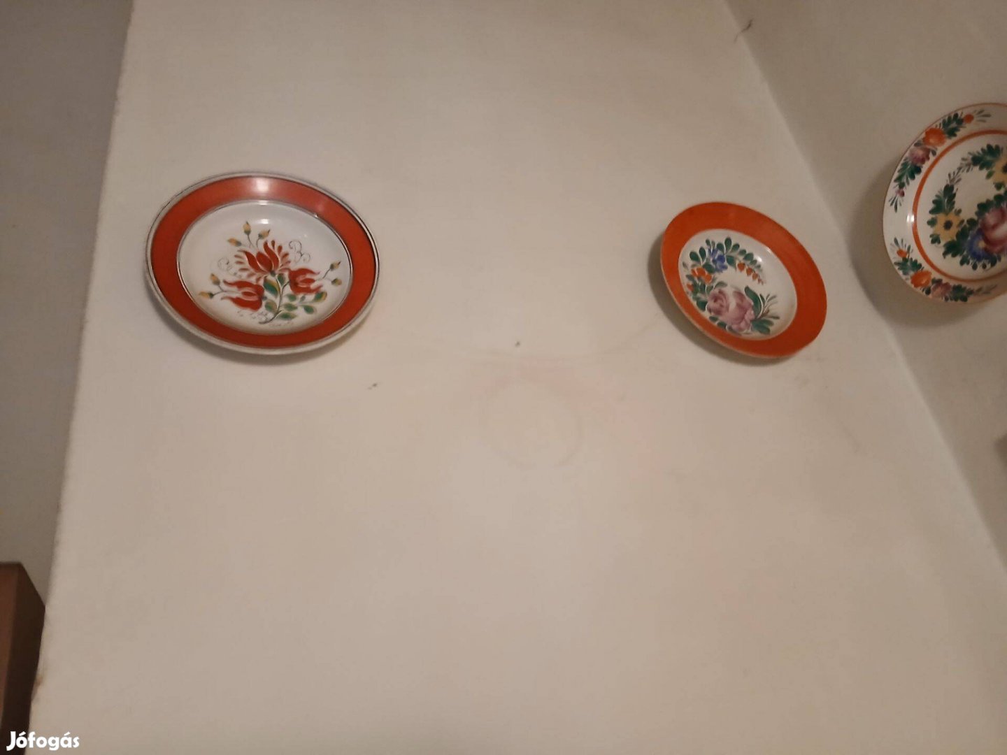 Kézzel festett porcelán tányér