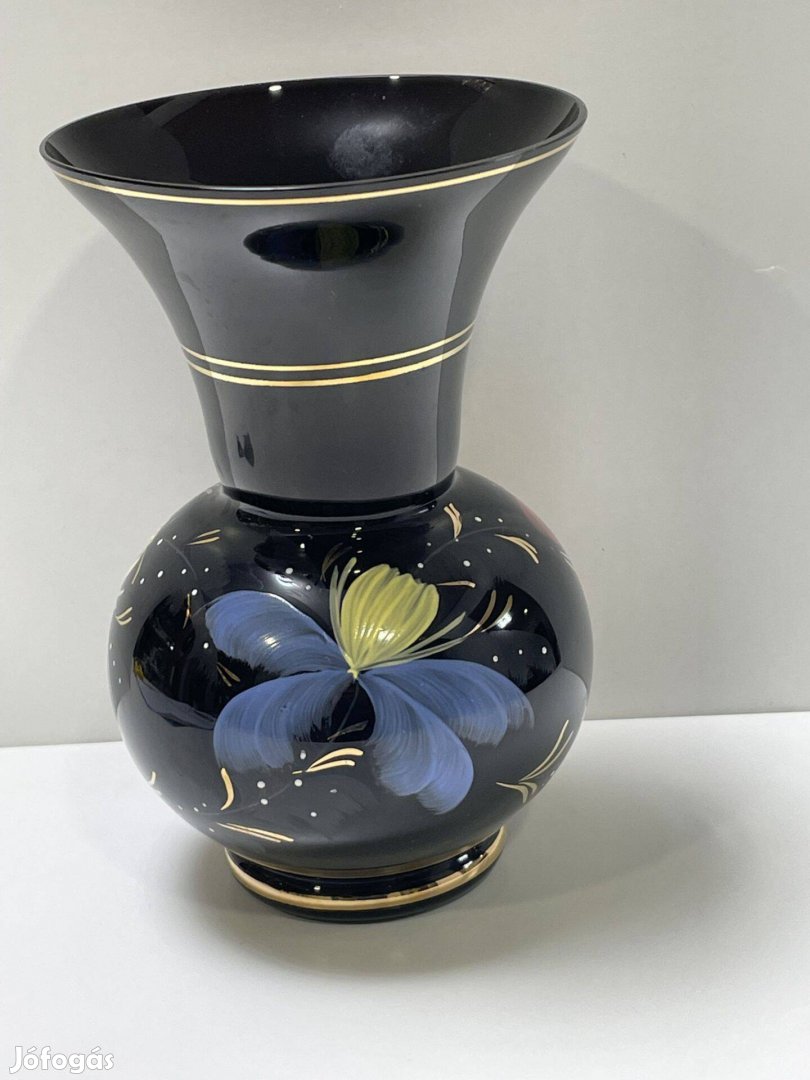 Kézzel festett váza