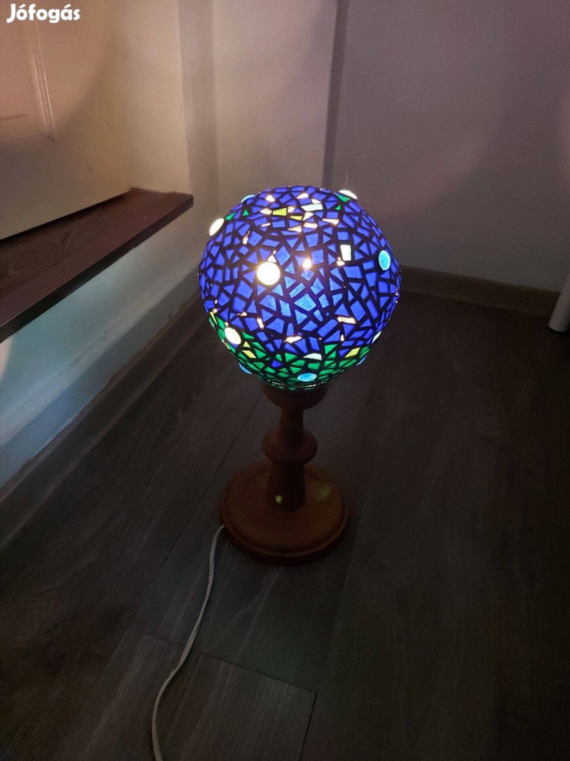 Kézzel készített eredeti Tiffany lámpa eladó