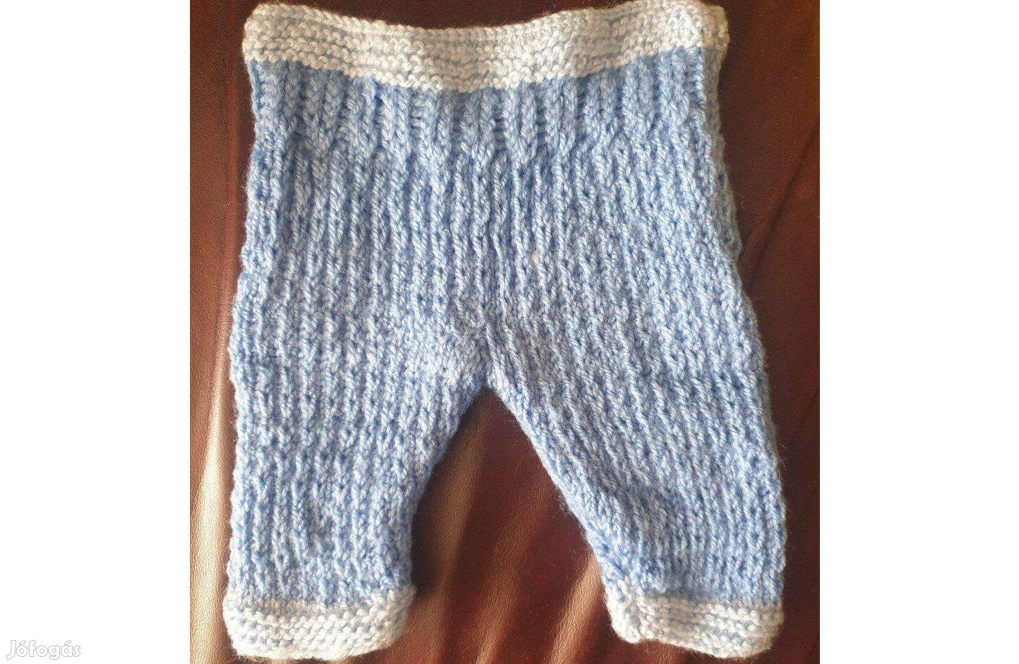 Kézzel kötött bébi nadrág eladó