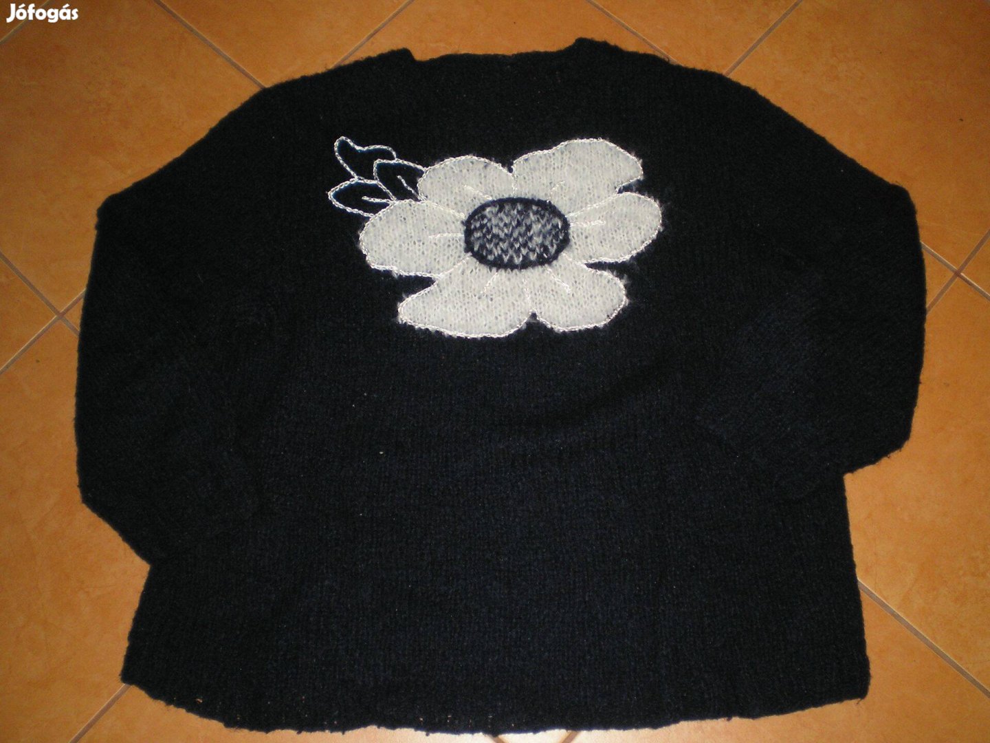 Kézzel kötött női pulóver, virágmintával XL-es XXL-es XL XXL