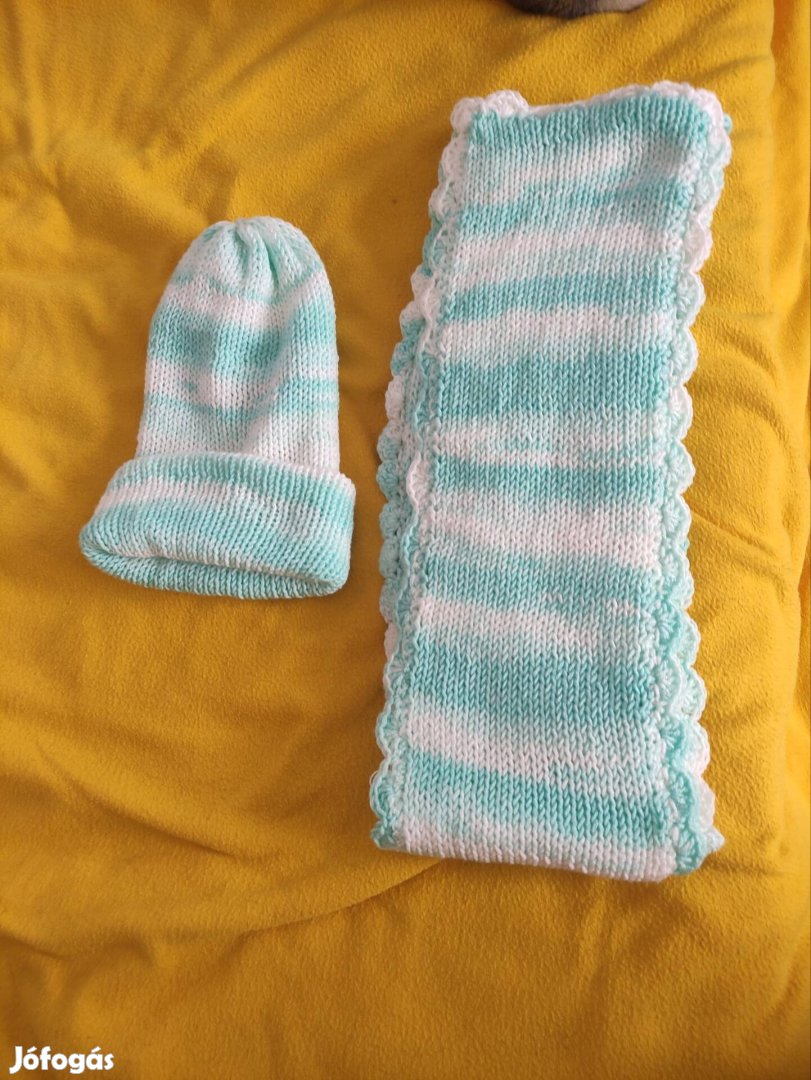 Kézzel kötött sapka sál szett