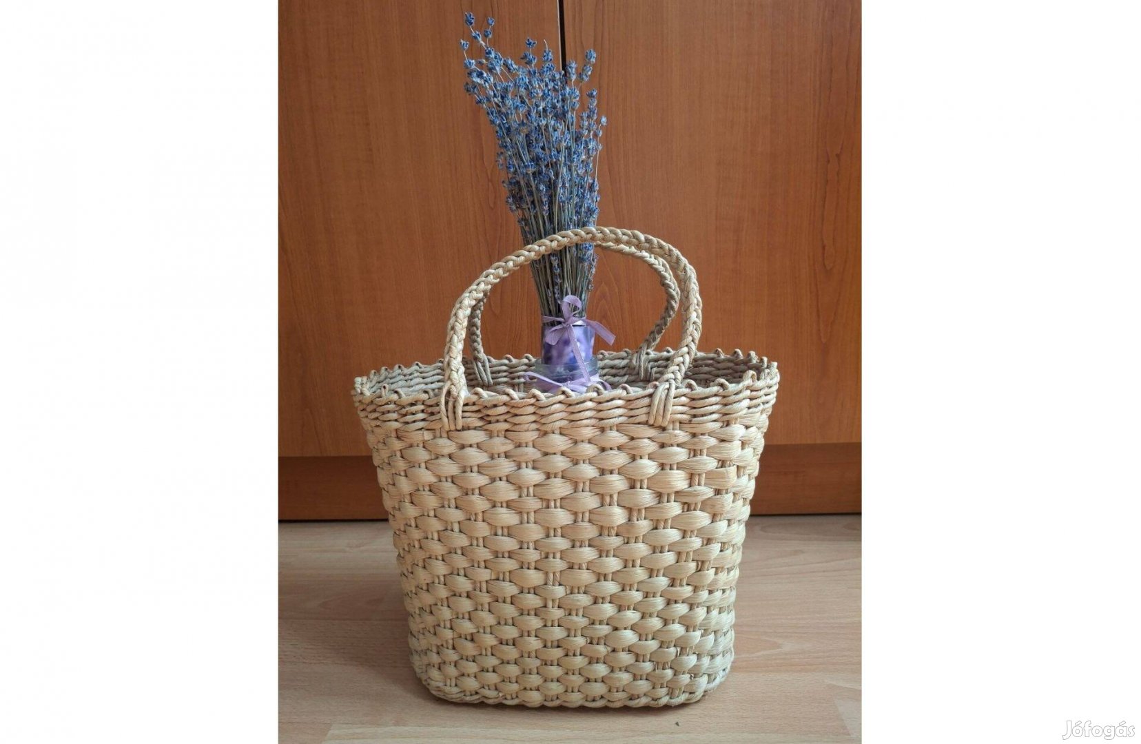 Kézzel szőtt szalmatáska