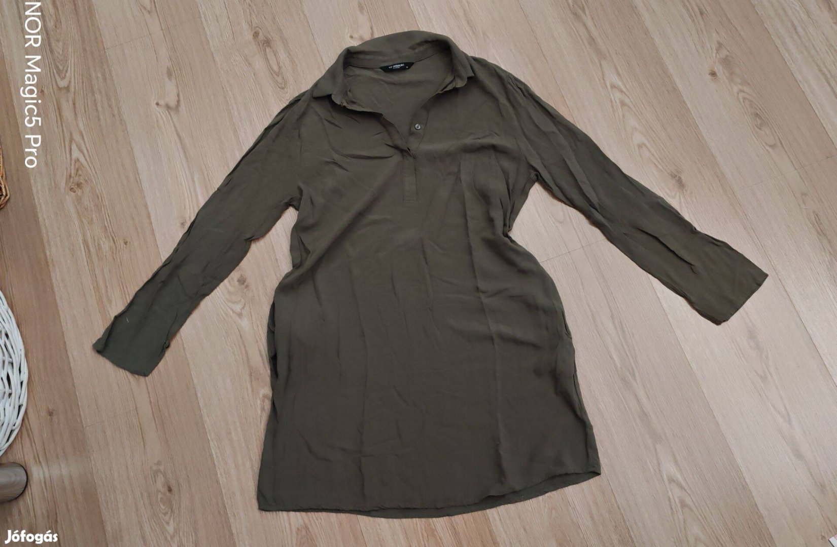 Khaki zsebes női tunika M