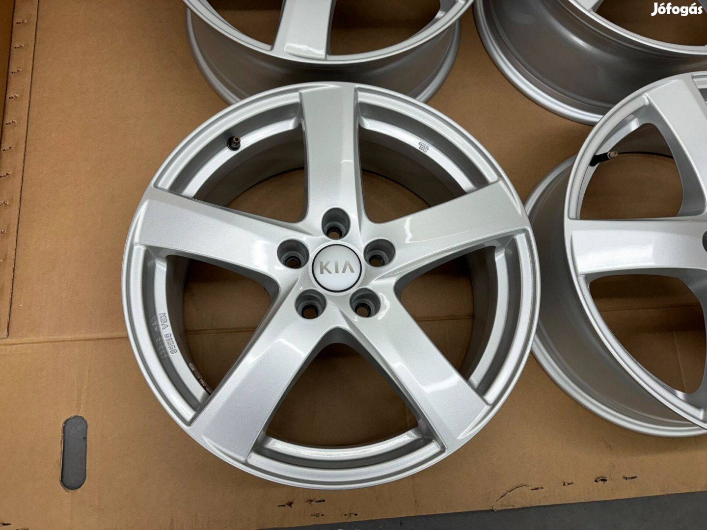 Kia 18" 5x114,3 alufelni eladó 18 coll