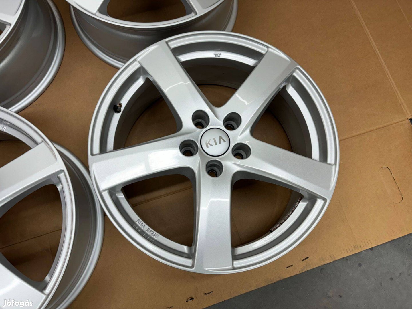 Kia 18" 5x114,3 alufelni eladó 18 coll