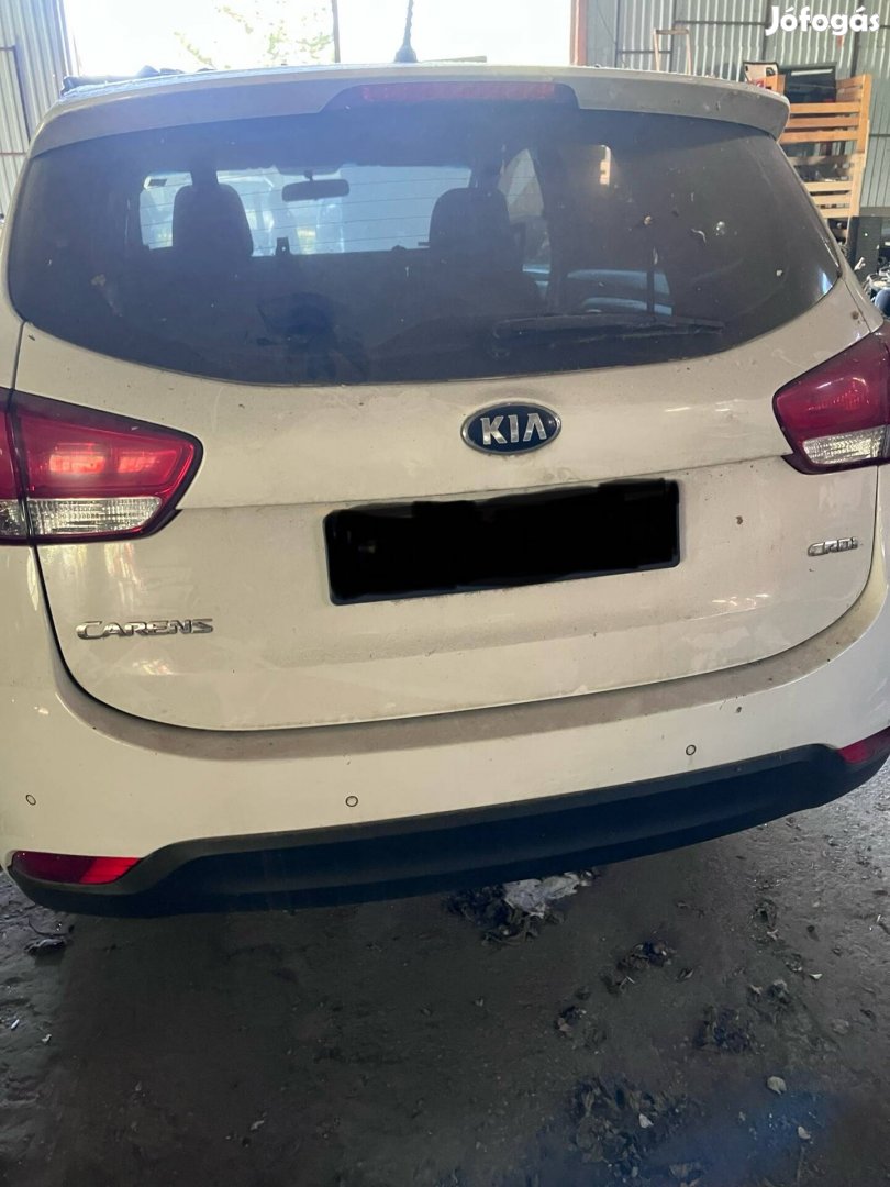 Kia Carens RP hátsó lökhárító