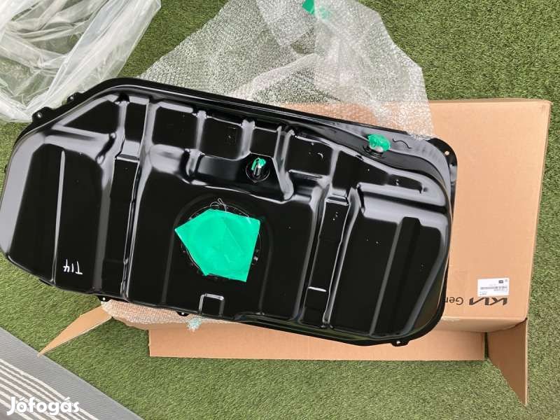 Kia Carens RP üzemanyag tank