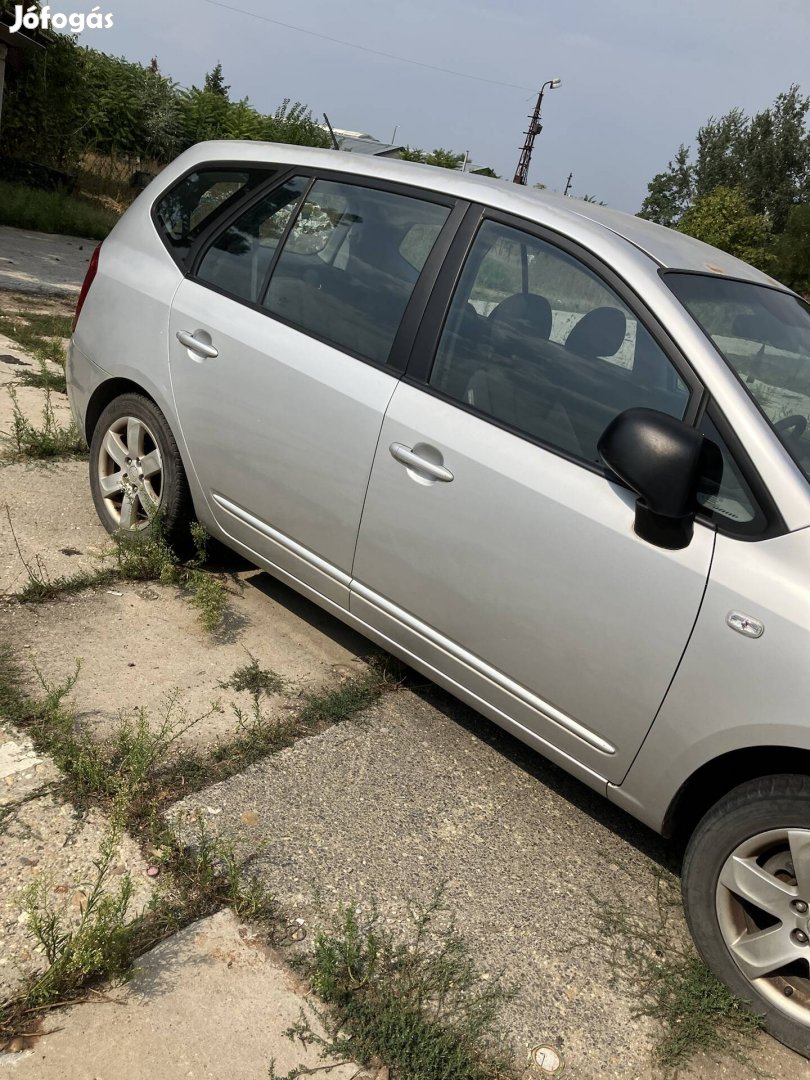 Kia Carens UN ajtó