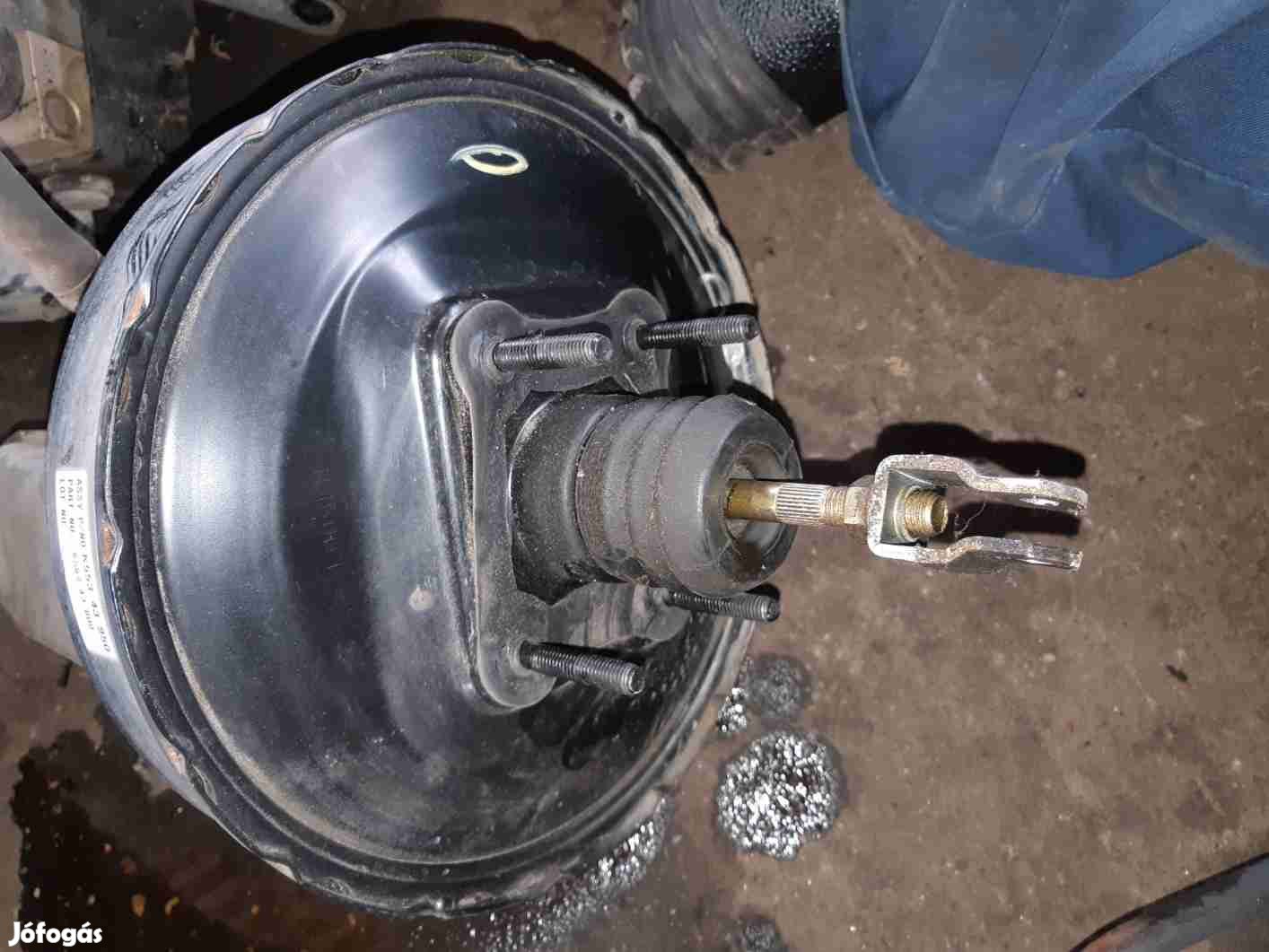 Kia Carnival II Devander