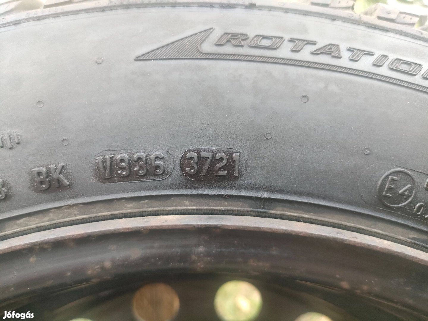 Kia Ceed 2015 gyári lemezfelni téli gumival és gyári dísztárcsa