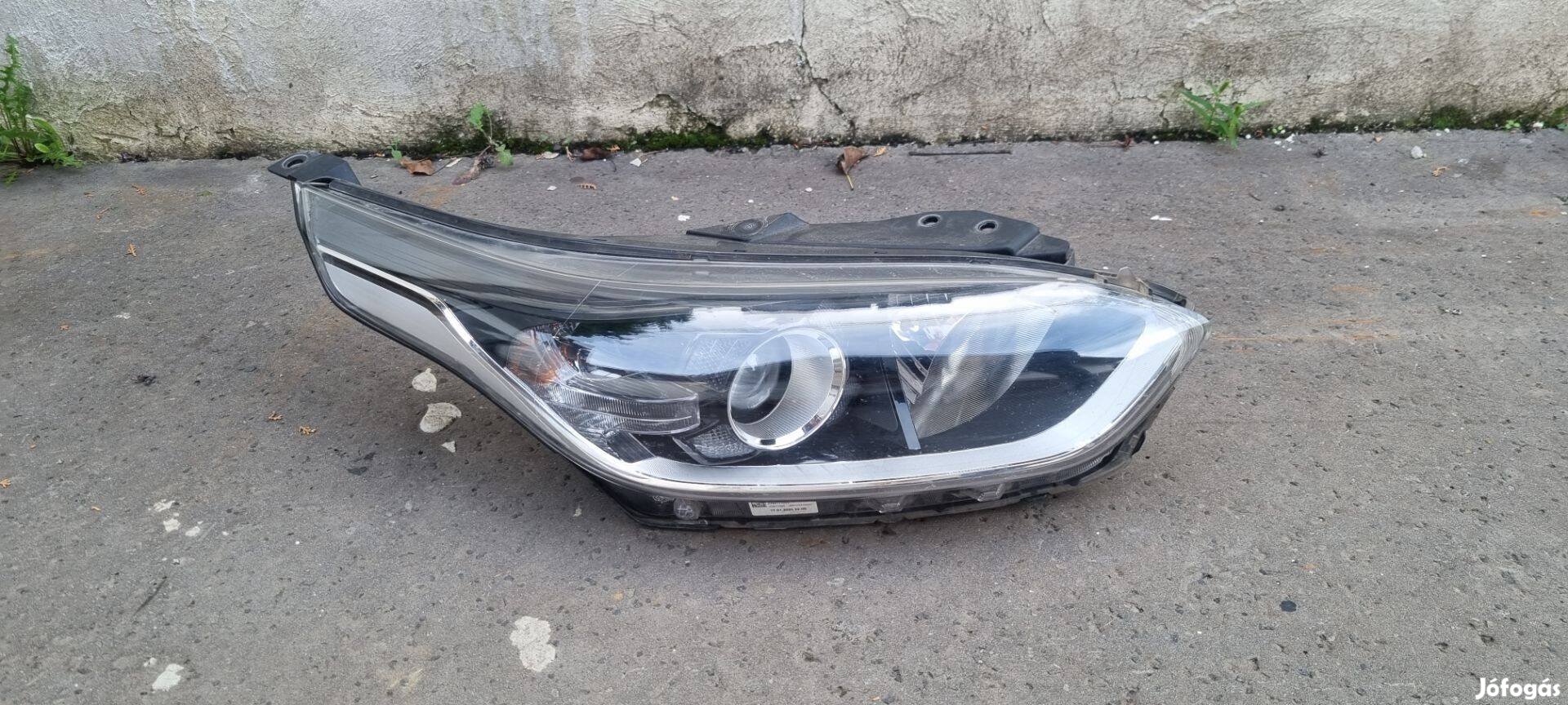 Kia Ceed 2018- Jobb első fényszóró 92102J7050