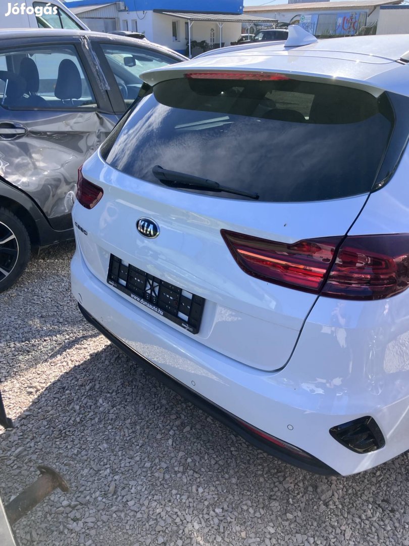Kia Ceed CD kombi hátsó lökhárító
