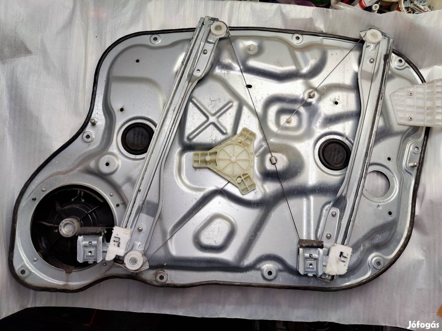 Kia Ceed ED 5 ajtós bal első ablakemelő modul 
