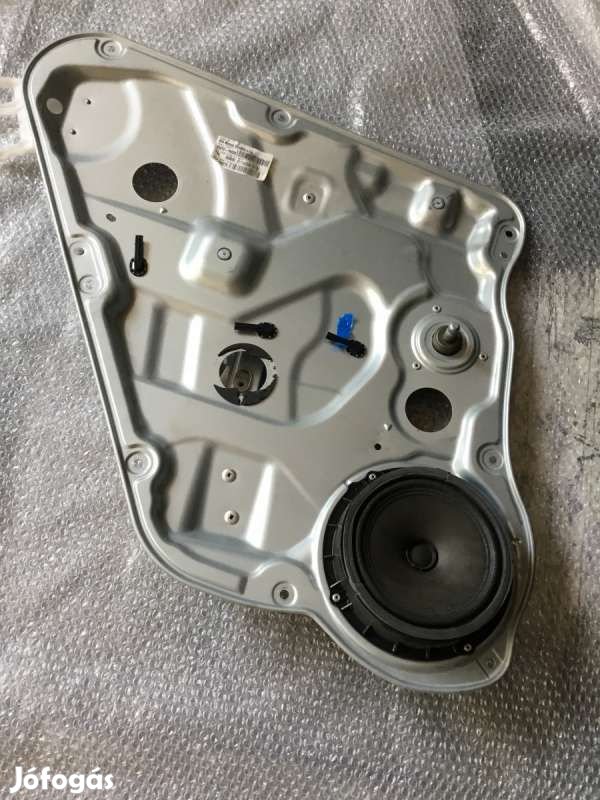 Kia Ceed ED ablakemelő szerkezet hátsó bal mechanikus  834711H000-BON