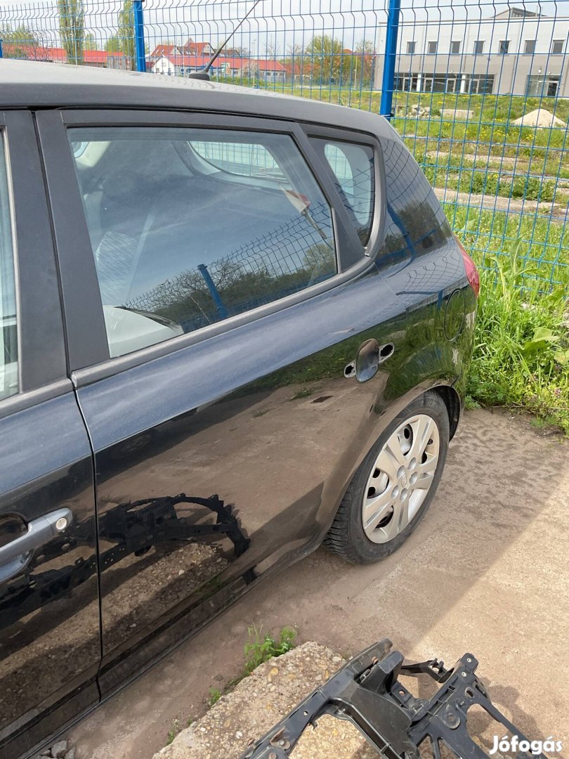 Kia Ceed ED ajtó
