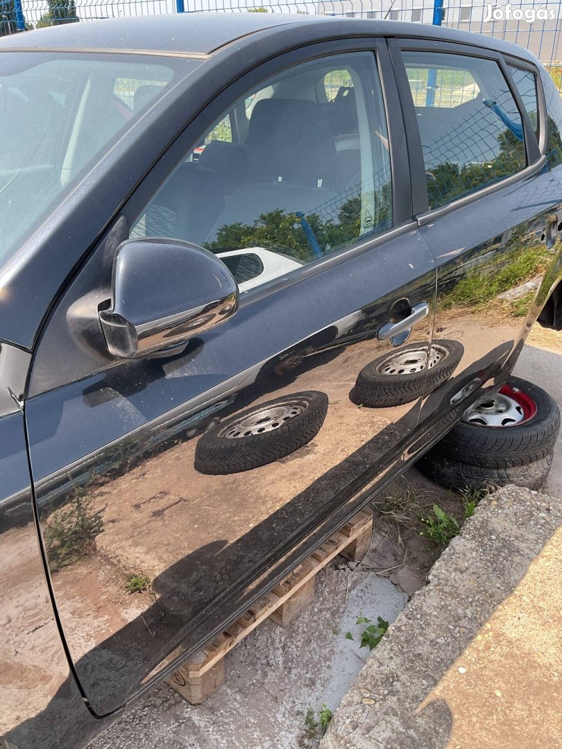 Kia Ceed ED bal első ajtó 