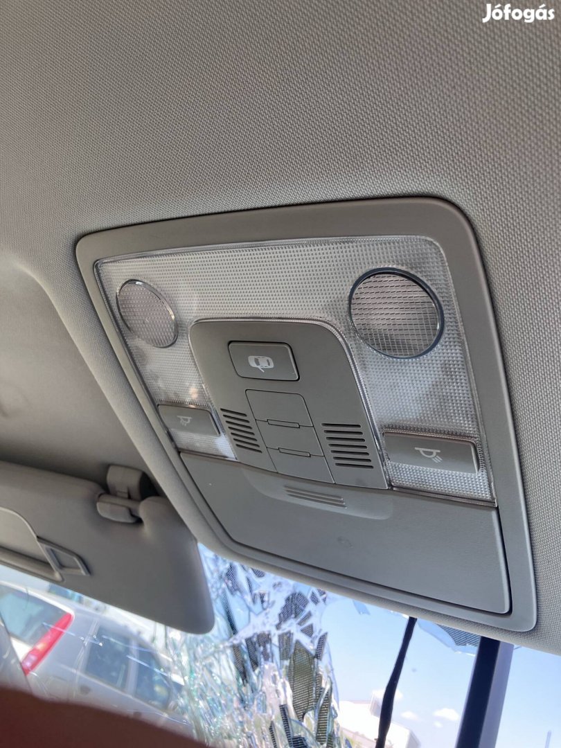Kia Ceed ED térképlámpa