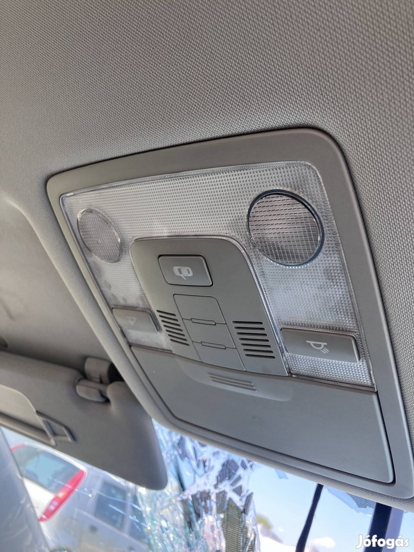Kia Ceed ED térképlámpa