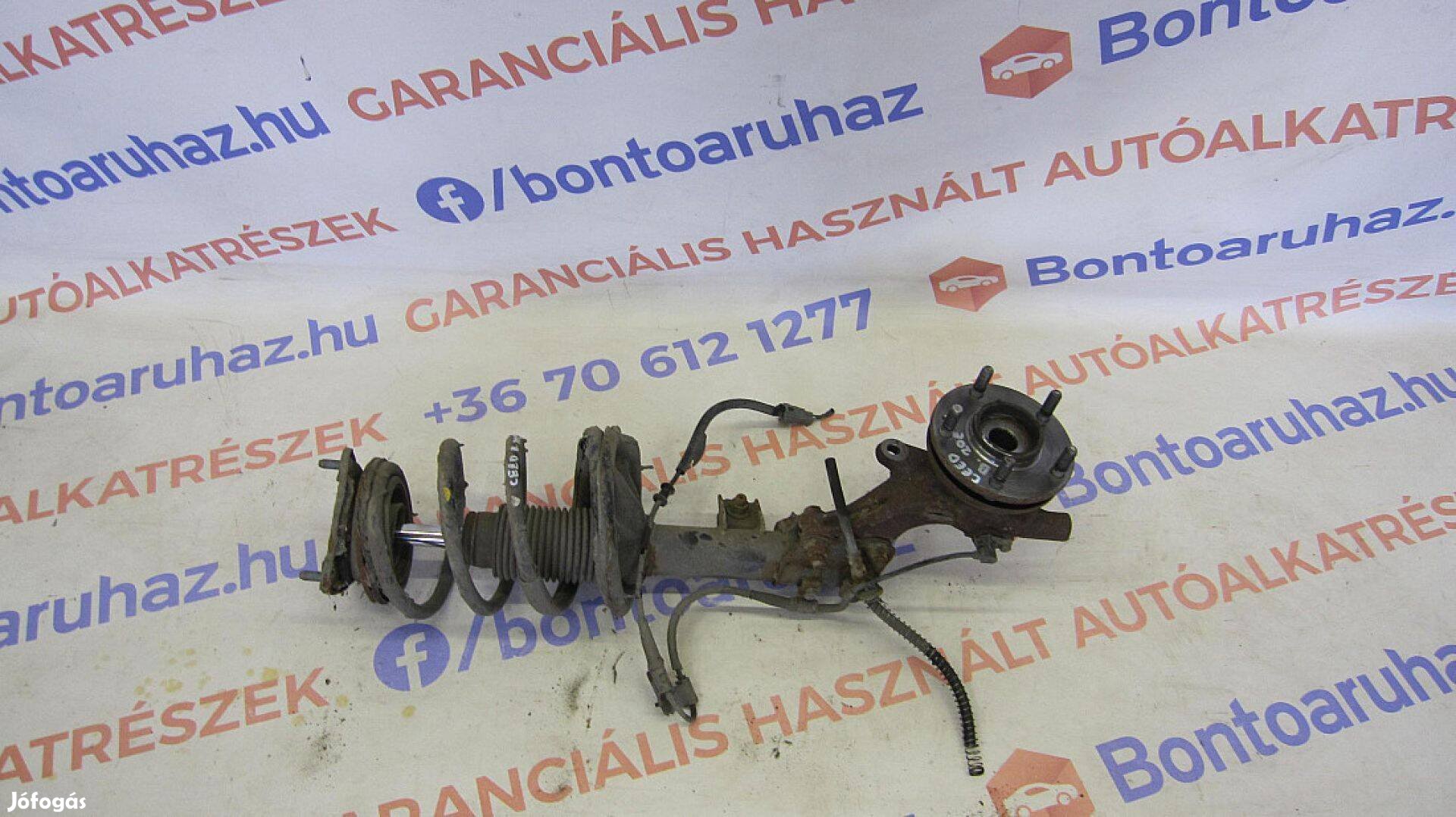 Kia Ceed Eladó gyári, bal első gólyaláb csonkálványal