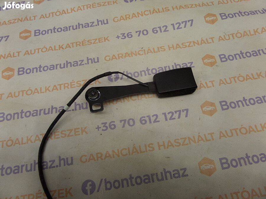 Kia Ceed Eladó gyári, bontott jobb első jeladós öv csat,