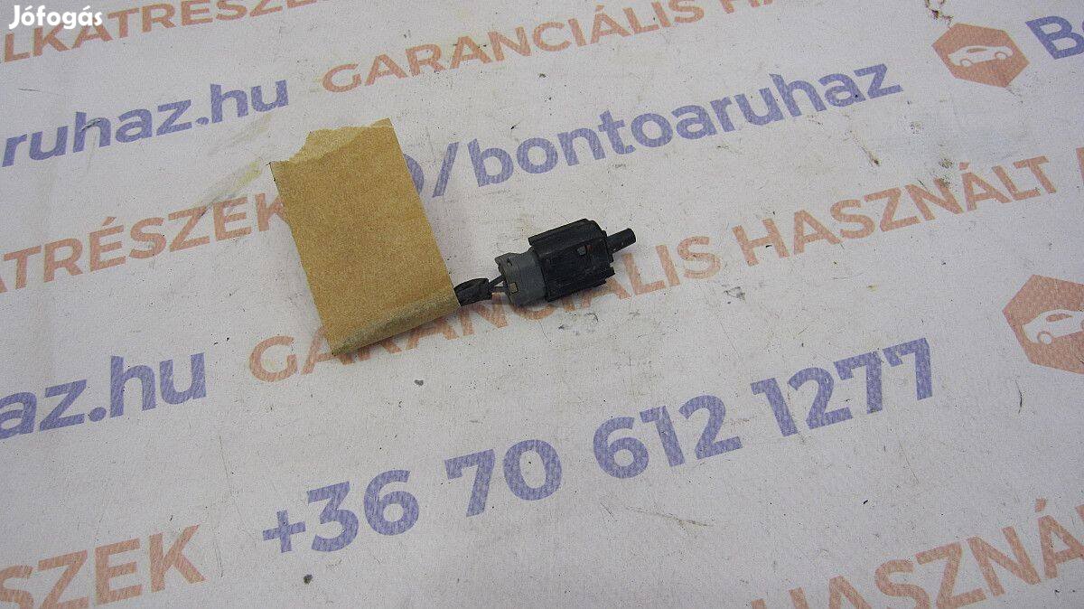 Kia Ceed Eladó gyári, bontott külső hőmérséklet jeladó