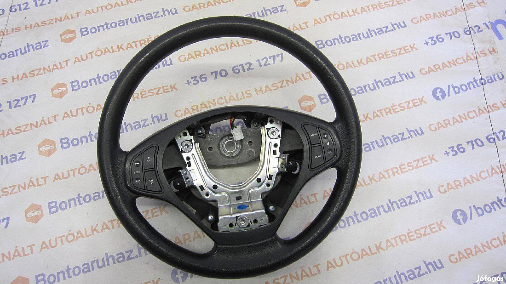 Kia Ceed Eladó gyári, bontott újszerű multikormány