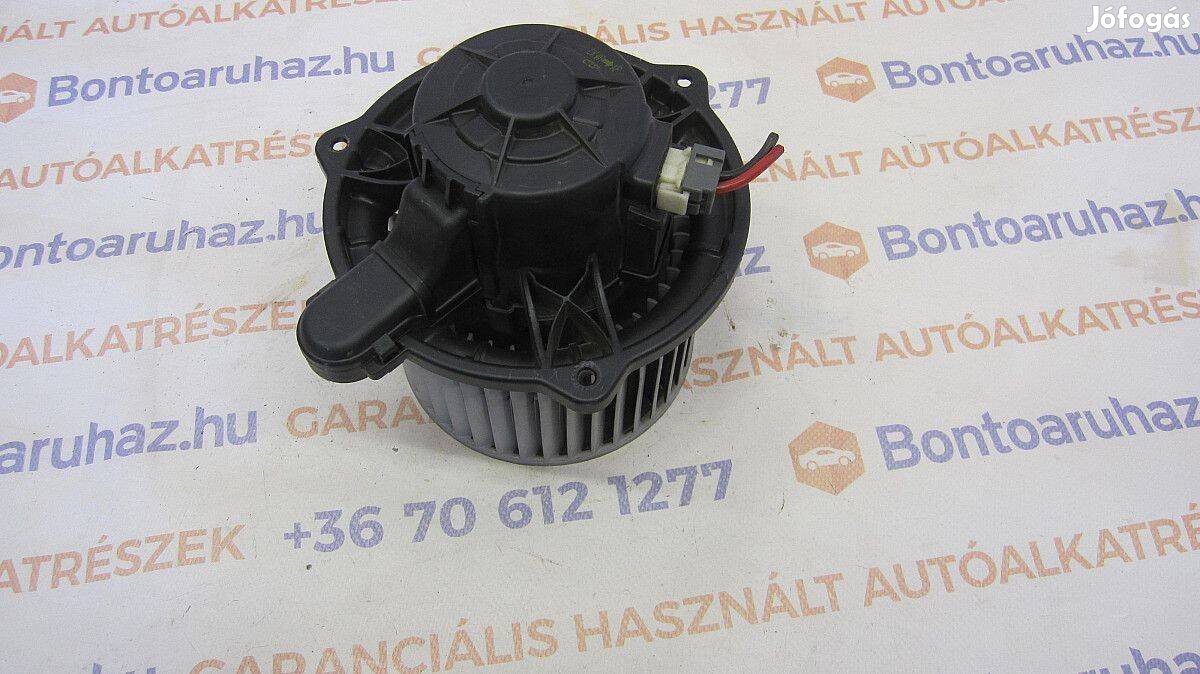Kia Ceed Eladó gyári, bontott utastér fűtőmotor , ventilátor