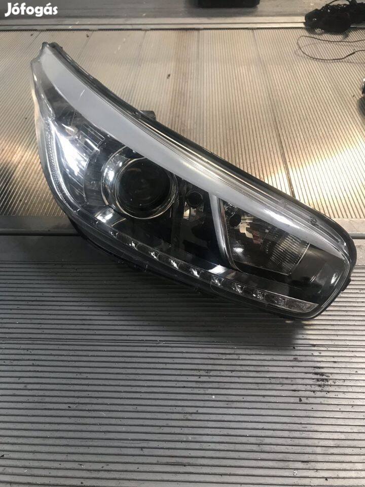Kia Ceed JD 13'- J.halogen fényszóró ,menetfennyel,serült