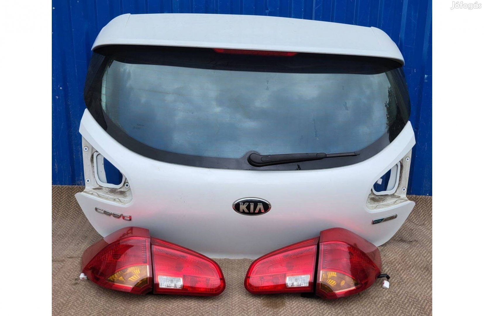 Kia Ceed JD 2012- gyári 92404A20 jobb hátsó belső lámpa