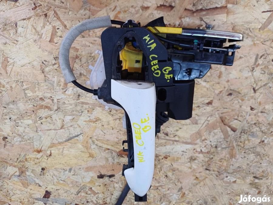 Kia Ceed JD 2012-2018 Bal Első Ajtó Központizár