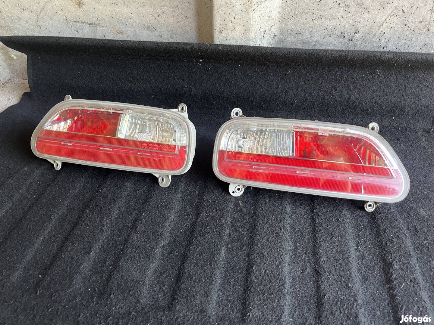 Kia Ceed JD hátsó lökhárító lámpa