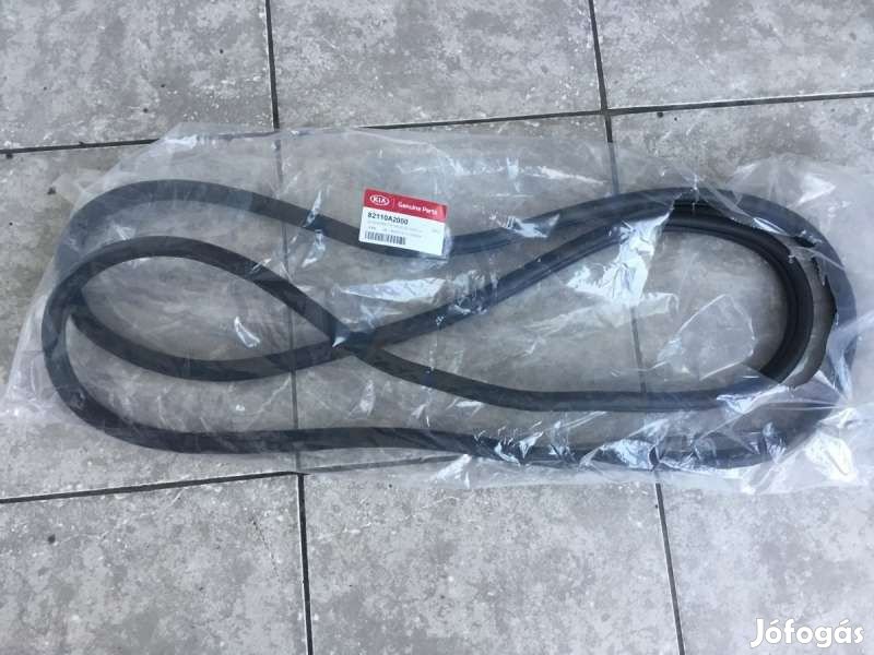 Kia Ceed JD kédergumi első bal kaszni 82110A2000