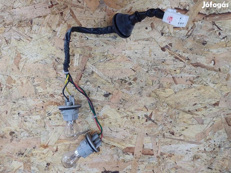 Kia Ceed Sw 2012-2018 Hátsó Lámpa Foglalat