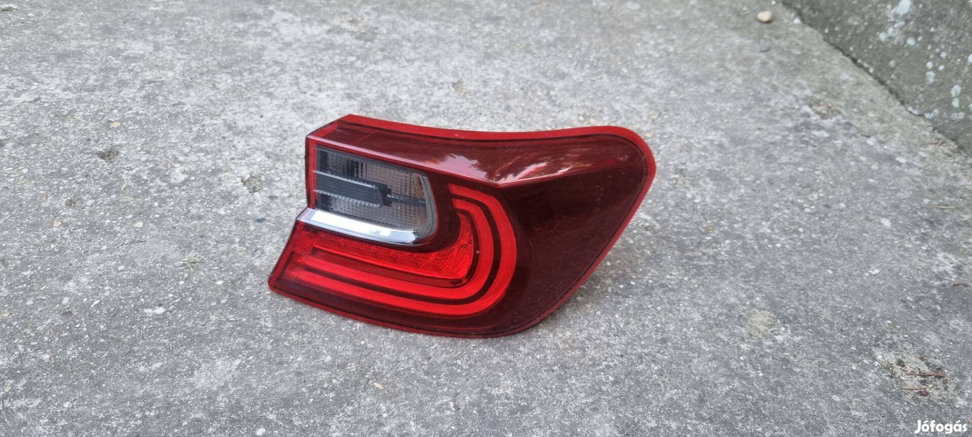 Kia Ceed (CD) Jobb hátsó lámpa 92402j7050