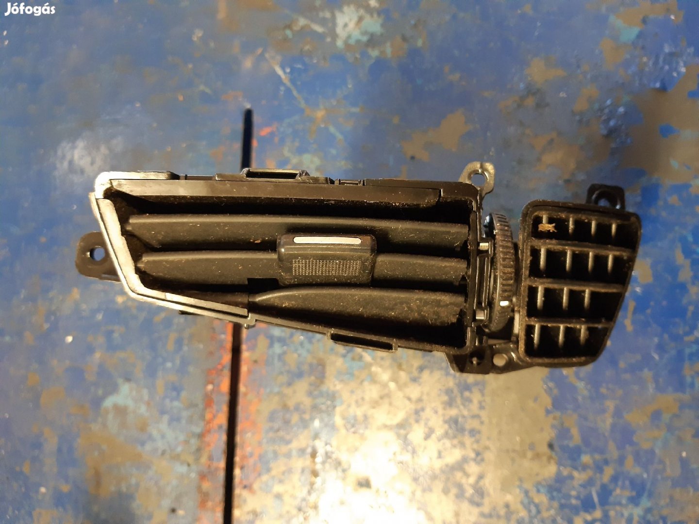 Kia Ceed ED 06-12 Jobb Középső Szellőző