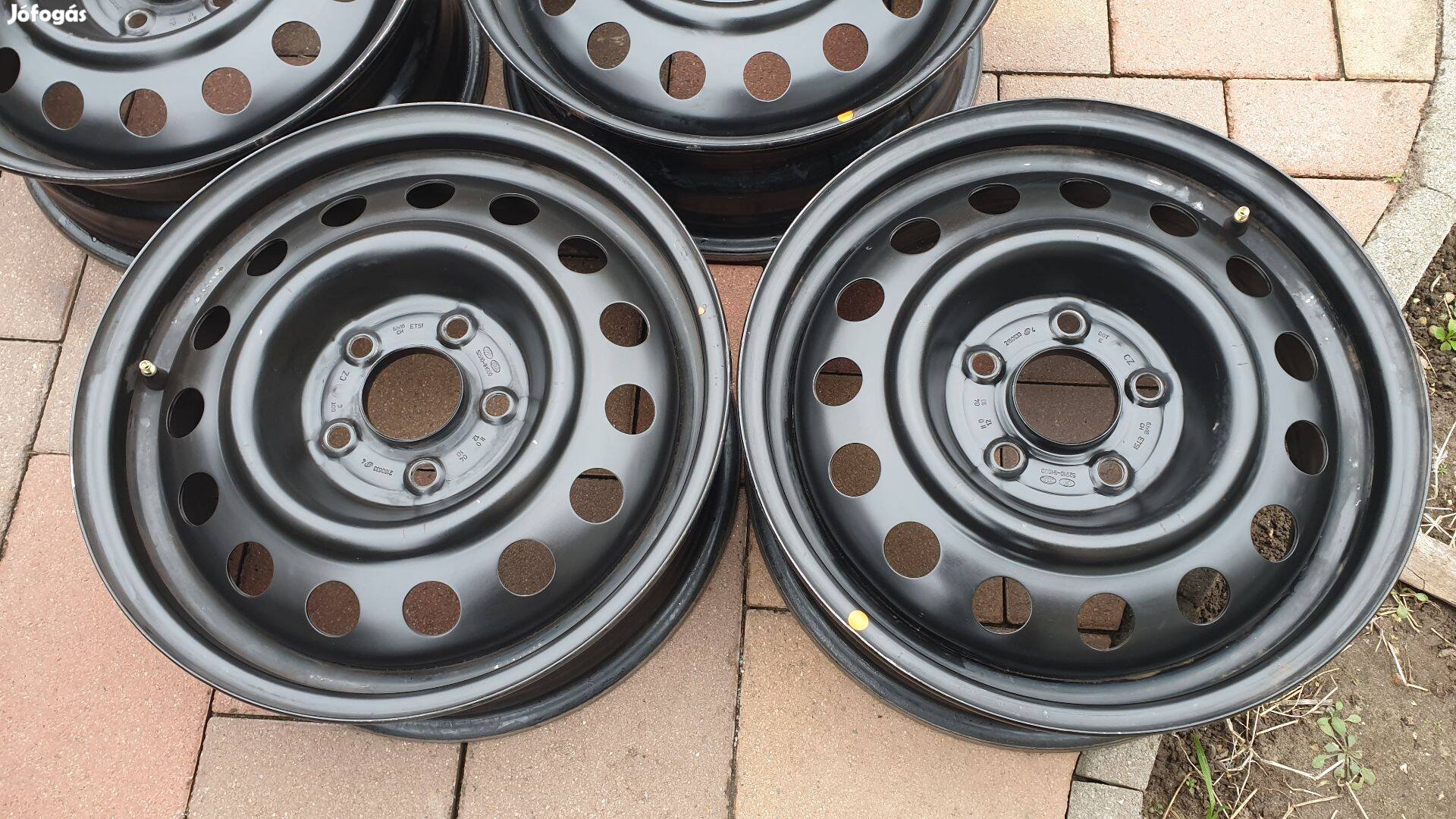 Kia Ceed , I30 gyári felni 16" col tpms is van hozzá