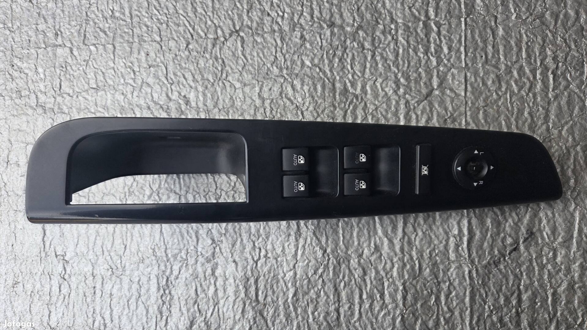Kia Ceed ablakemelő kapcsoló 93570-1H120