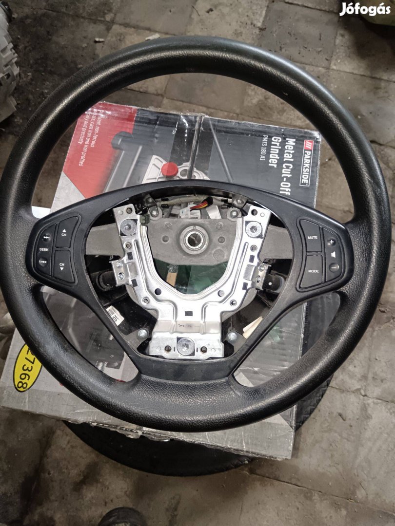 Kia Ceed kormány