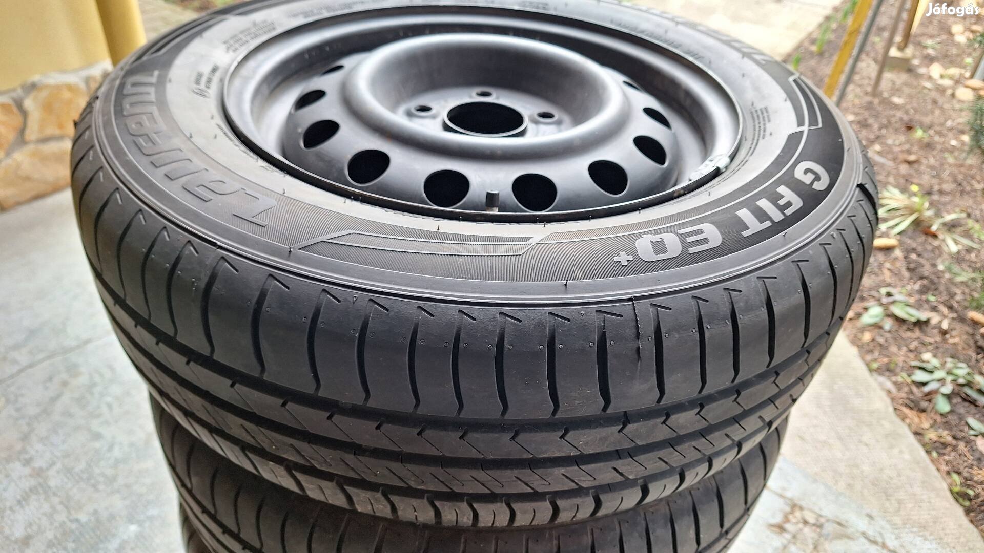 Kia/Hundai 15" Laufenn gumikkal Tpms szenzorral eladó