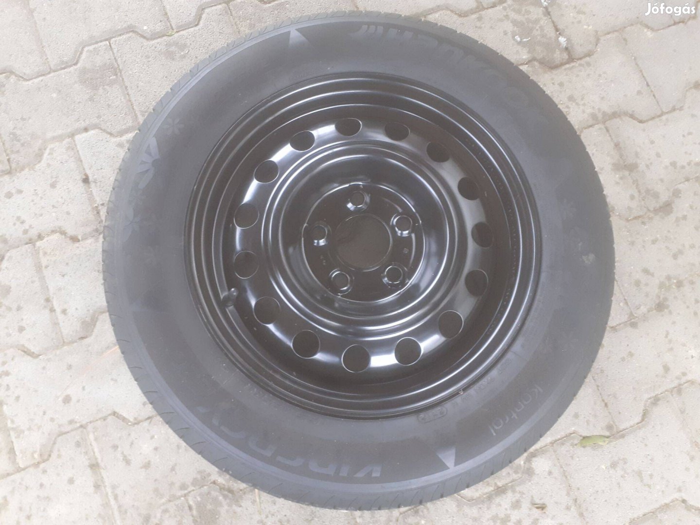 Kia Hyundai felni gumival 5x114,3